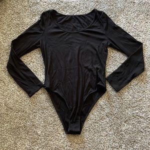 Ribbed long sleeve body suit